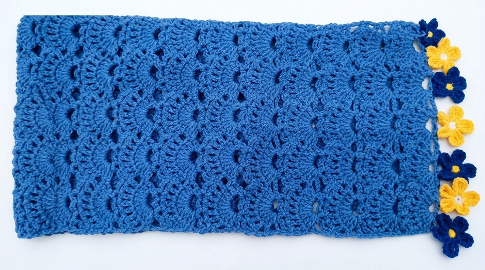 Crochet Flower Scarf Pattern