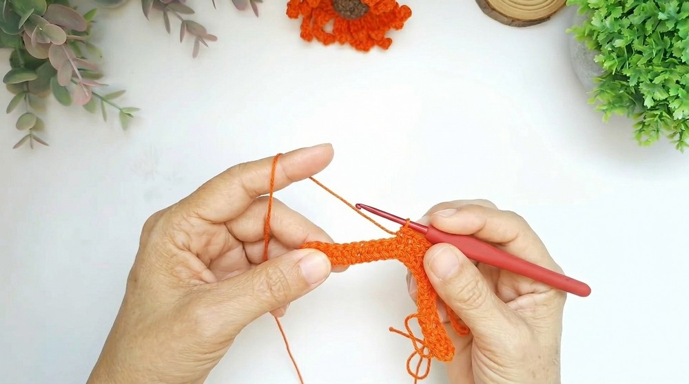 Crochet Flower Pot Bouquet Pattern