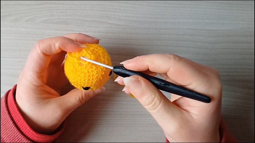 Crochet Baby Chick Amigurumi Pattern