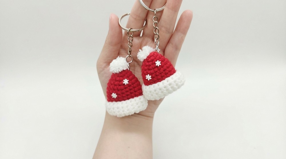 Crochet Christmas Hat Pattern