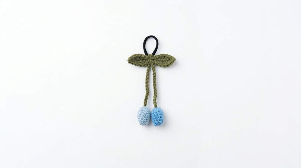 Crochet Tulip Hair Tie Pattern