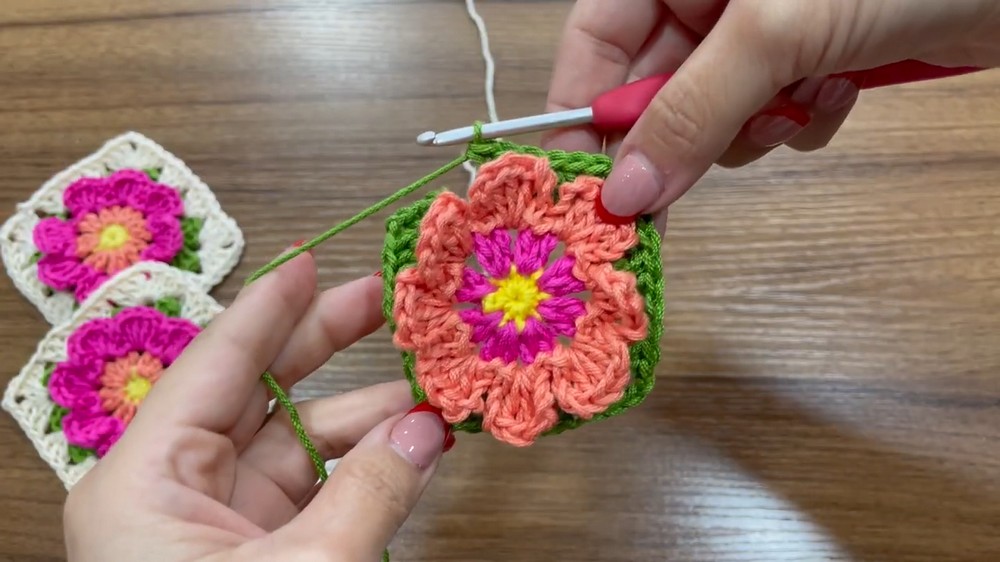 Crochet Granny Square Flower Pattern