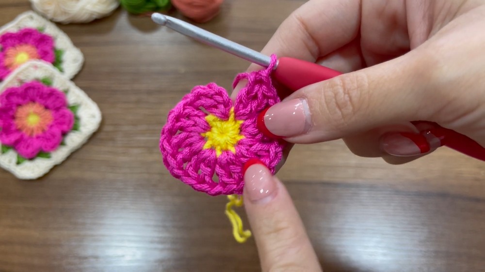 Crochet Granny Square Flower Pattern