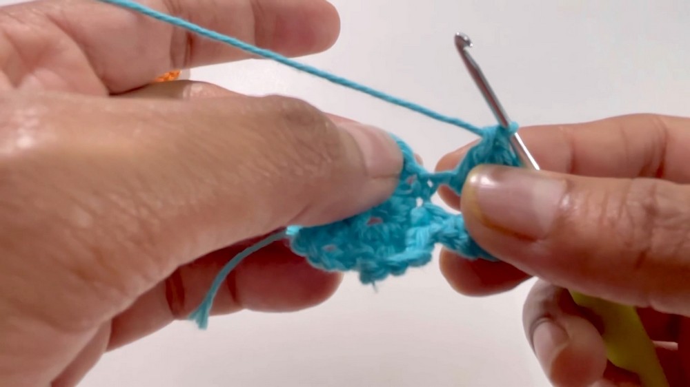 Crochet 3d Flower Keychain Pattern 3