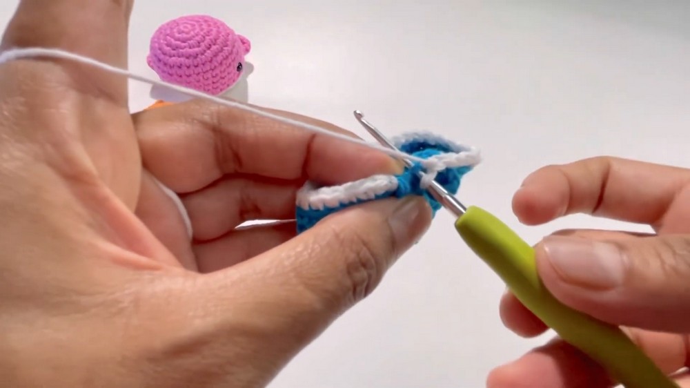 Crochet Amigurumi Whale Pattern 4