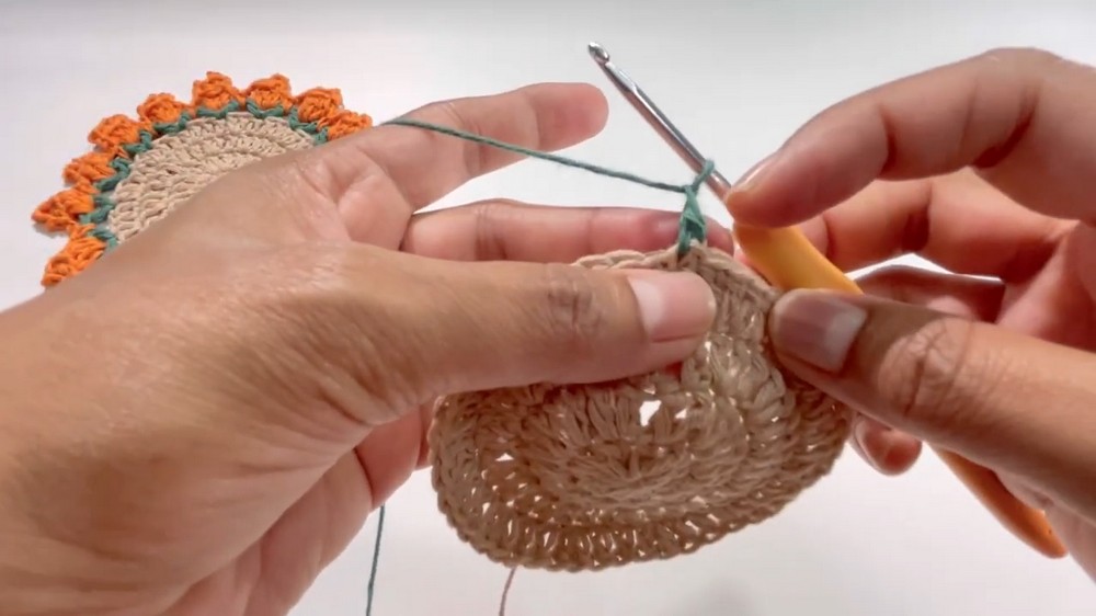 Crochet Beautiful Tea Coaster Pattern 4