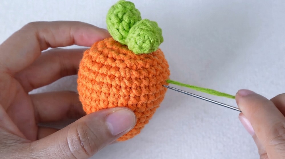 Crochet Carrot Keychain Pattern 6