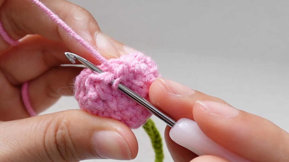 Crochet Cherry Keychain Pattern 4