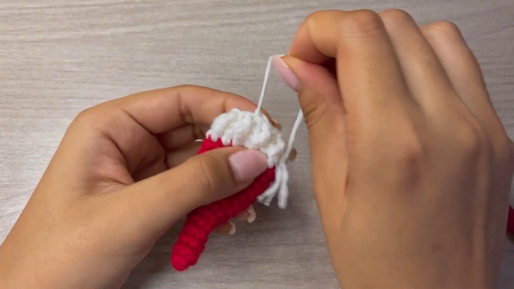 Crochet Christmas Hat Hair Clip Pattern 4