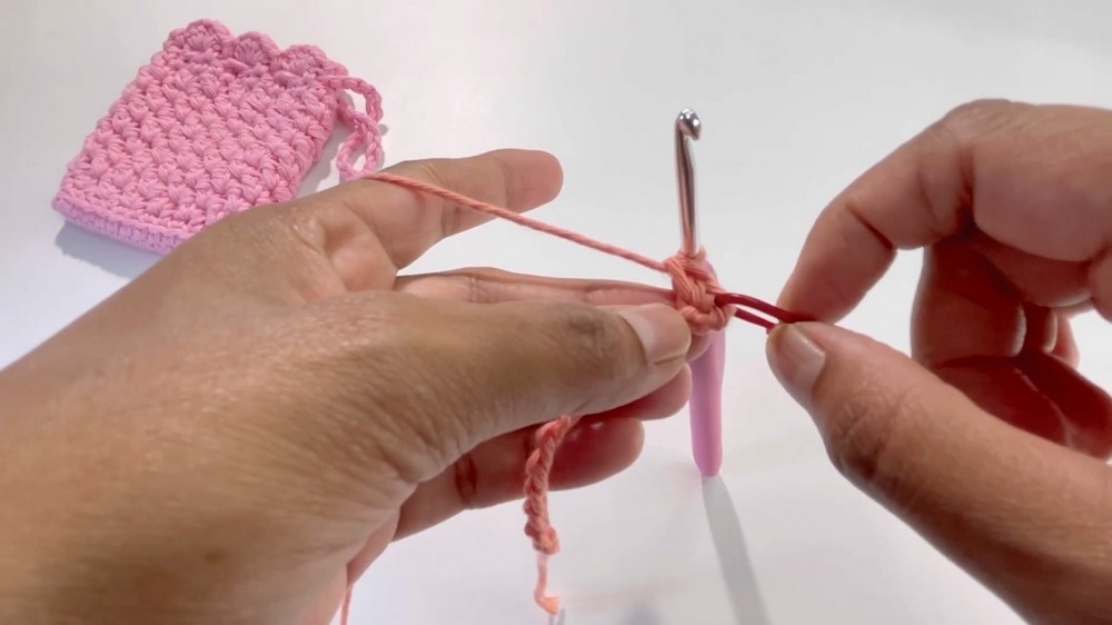 Crochet Drawstring Mini Pouch Pattern 1