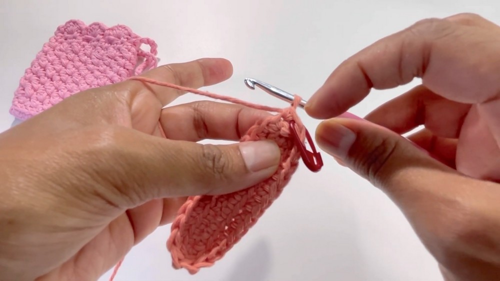 Crochet Drawstring Mini Pouch Pattern 2