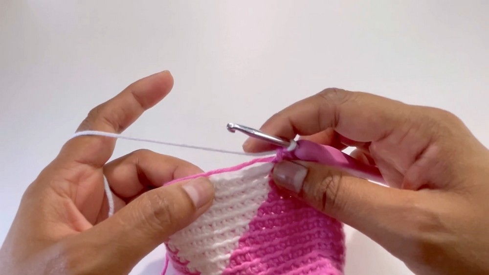 Crochet Drawstring Pouch Pattern 4