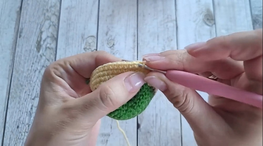 Crochet Flower Queen Snake Pattern 3