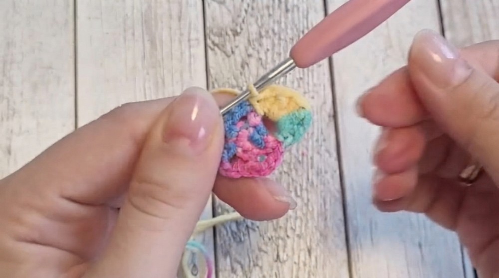 Crochet Flower Queen Snake Pattern 5