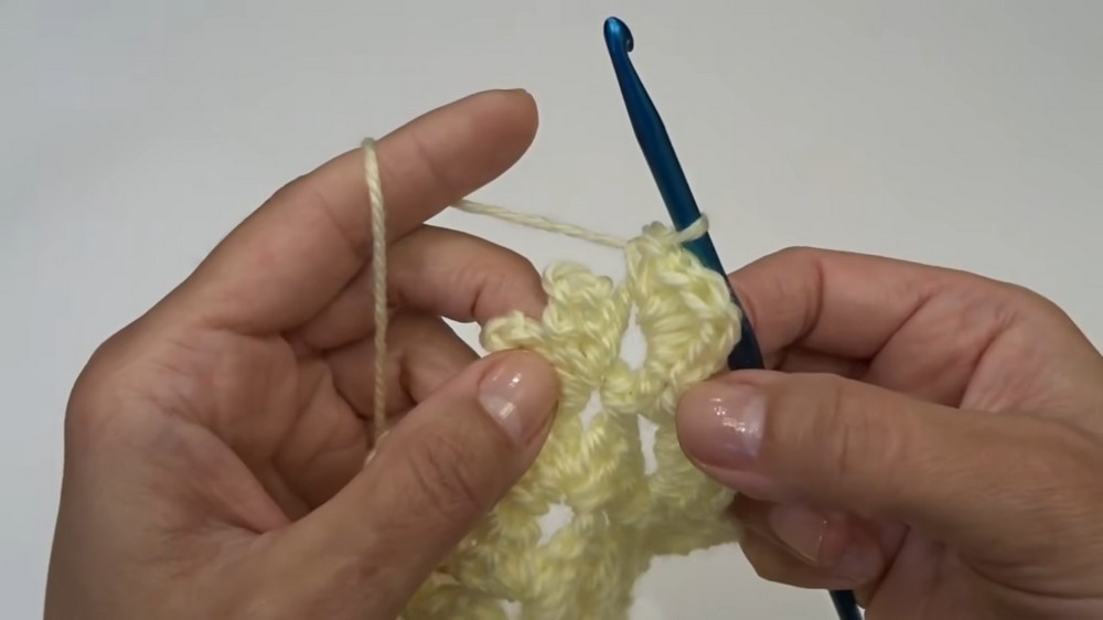 Crochet Head Bandanas Pattern 4
