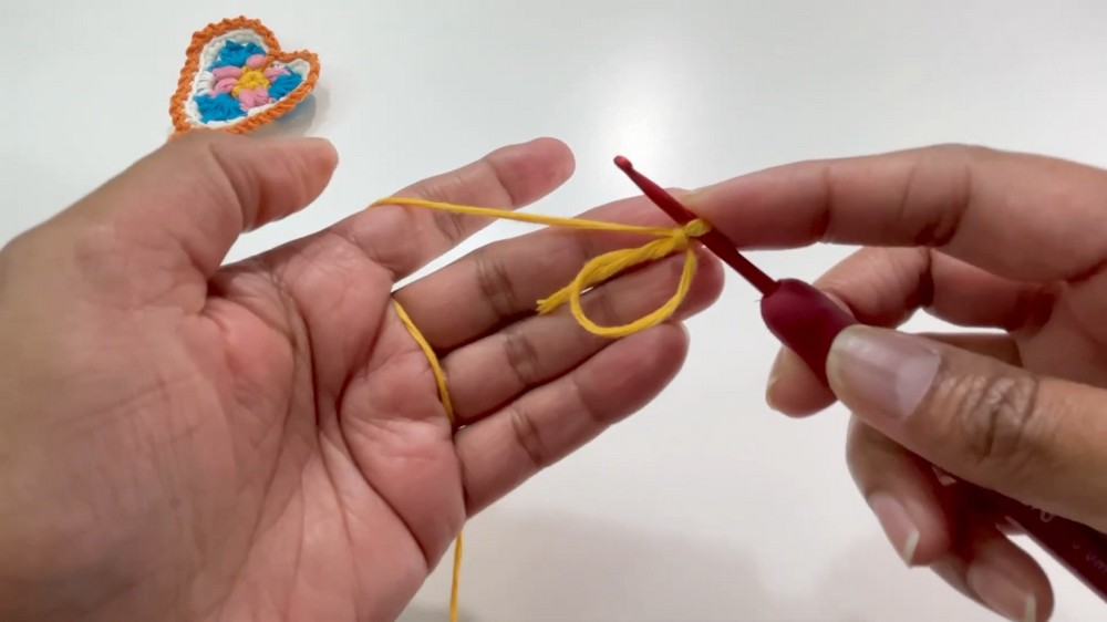 Crochet Heart Bookmark Pattern 1