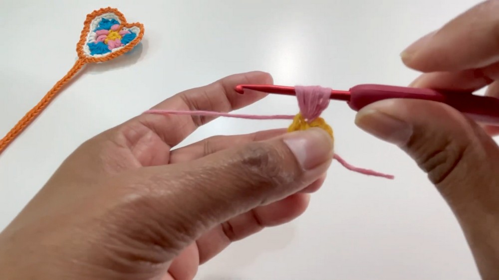 Crochet Heart Bookmark Pattern 2