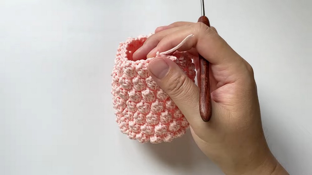 Crochet Pineapple Container Pattern 4