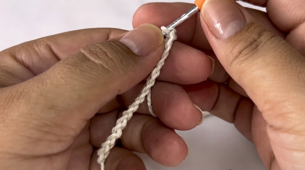 Crochet Pumpkin Keychain Pattern 1