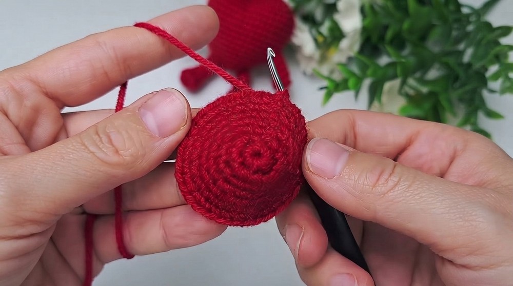 Crochet Strawberry Amigurumi Pattern 2a