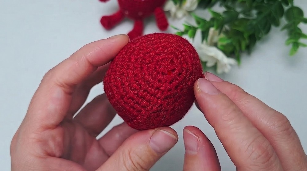 Crochet Strawberry Amigurumi Pattern 4a