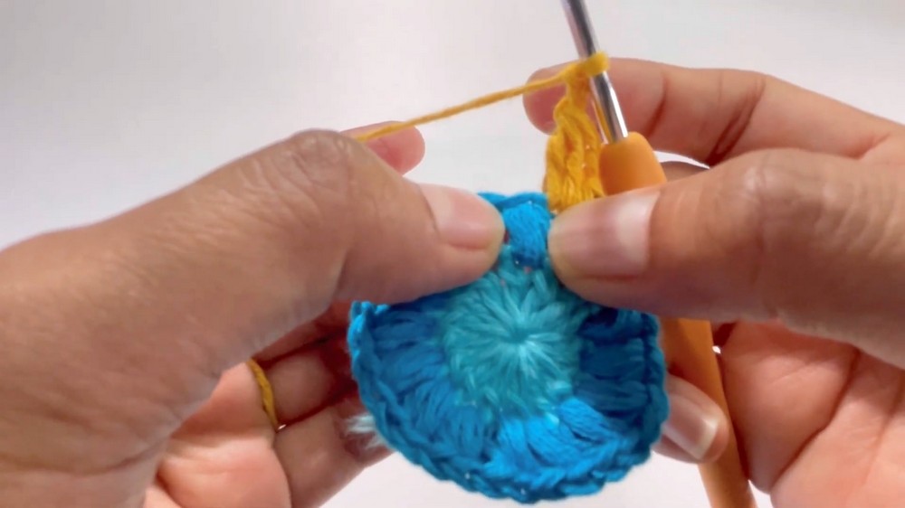 Crochet Sunburst Granny Square Bag Pattern 2