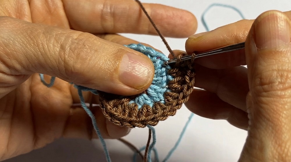 Crochet Swirly Heart Coaster Pattern 3