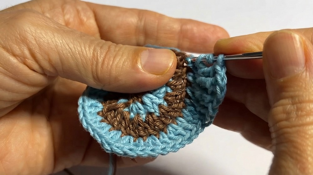 Crochet Swirly Heart Coaster Pattern 4