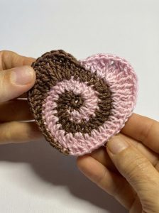 Crochet Swirly Heart Coaster Pattern 6