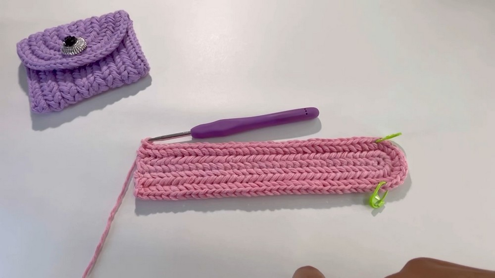 Easy Crochet Card Wallet Pattern 3