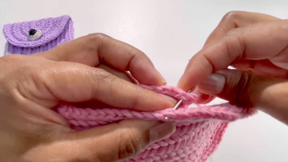 Easy Crochet Card Wallet Pattern 5
