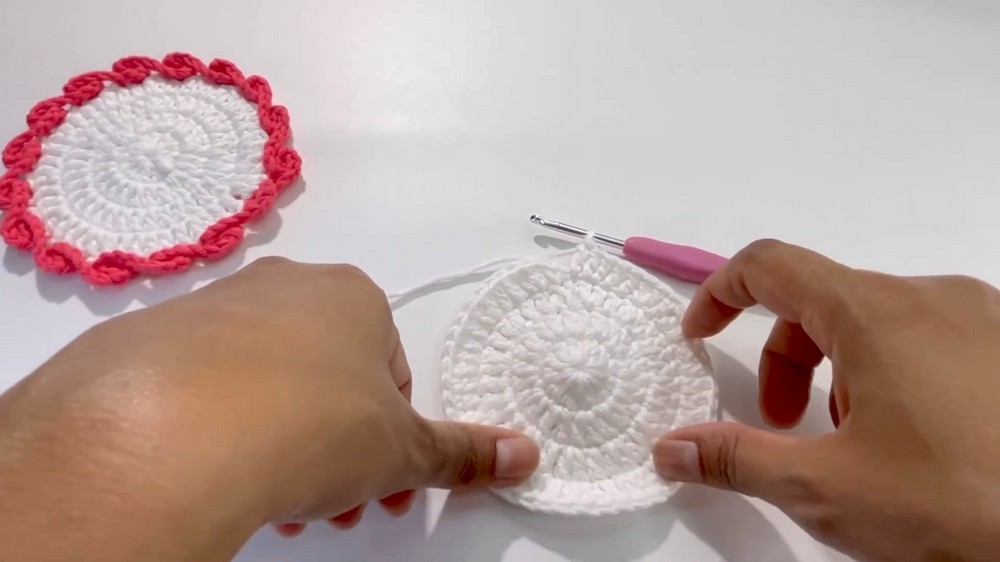 Easy Crochet Coffee Coaster Pattern 4