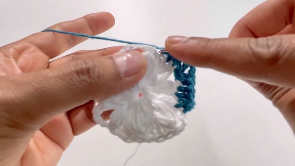 Easy Crochet Key Holder Pattern 3