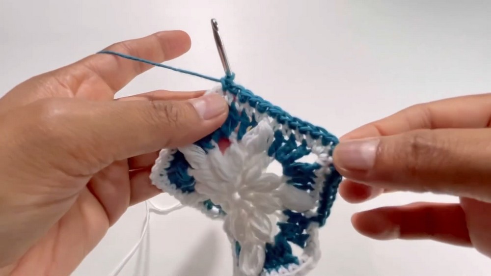 Easy Crochet Key Holder Pattern 4