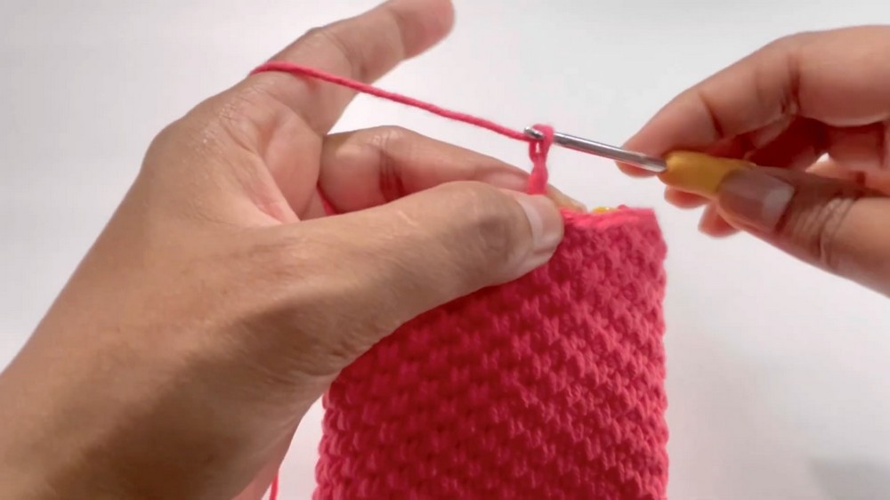 Easy Crochet Phone Cover Pattern 4