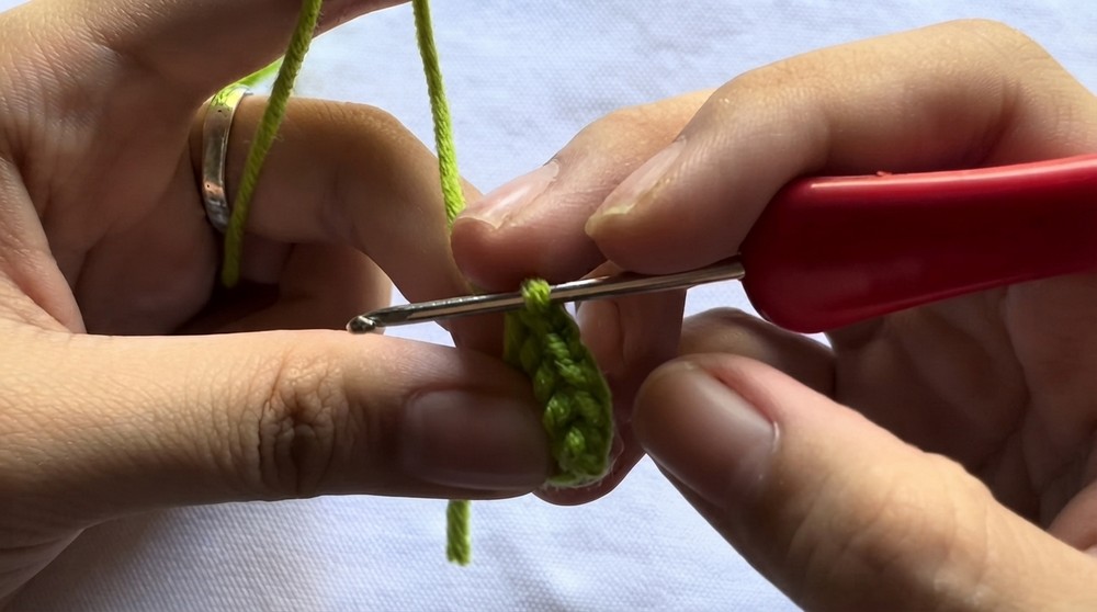 Crochet Baby Chick Keychain Pattern 1
