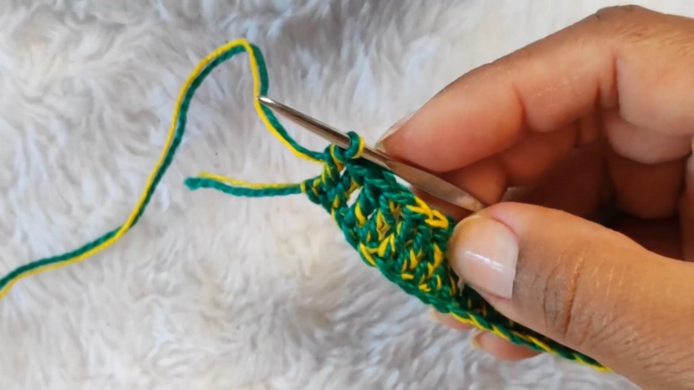 Crochet Bow Keychain Pattern 2