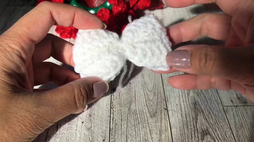 Crochet Christmas Flower Ornaments Pattern 5