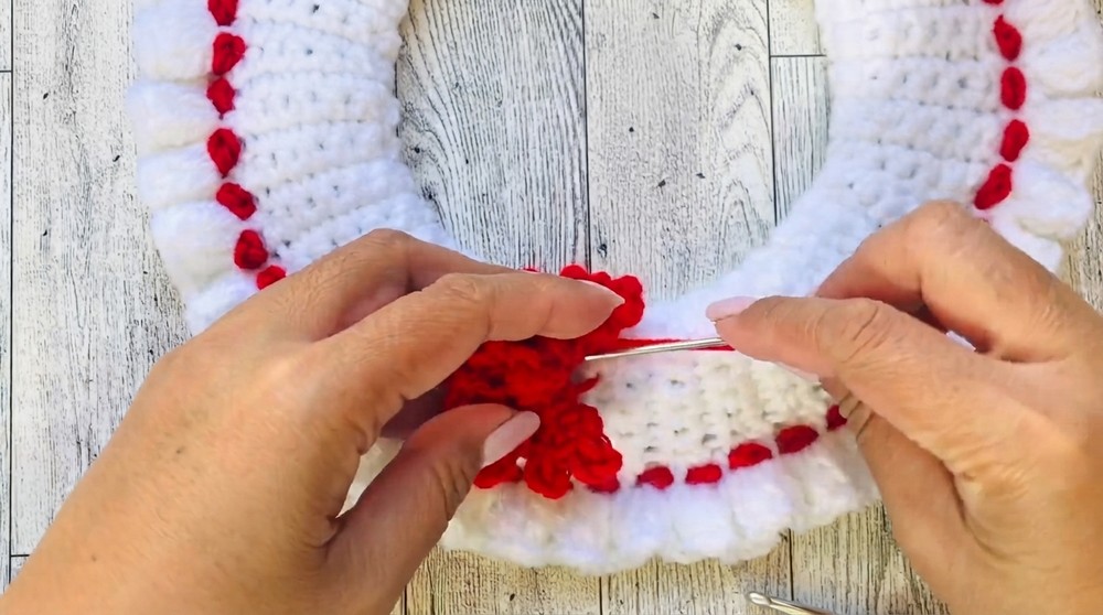 Crochet Christmas Wreath Pattern 5