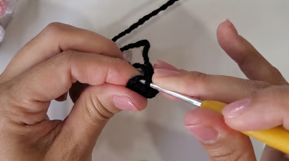 Crochet Cow Amigurumi Pattern 2