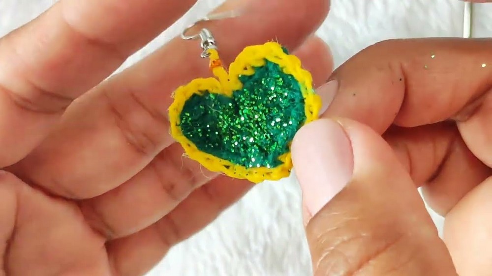 Crochet Heart Earrings Pattern 5