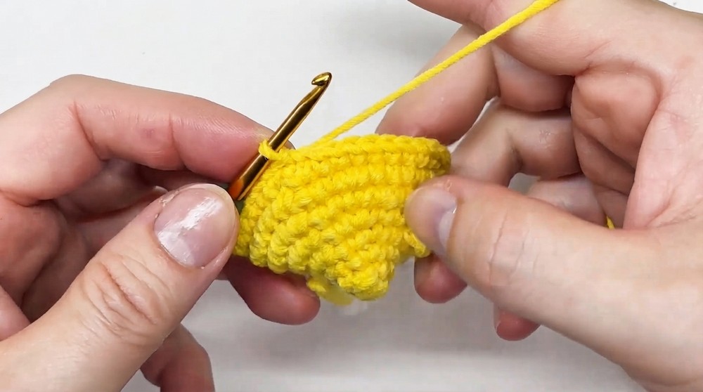 Crochet Lemon Doll Keychain Pattern 3