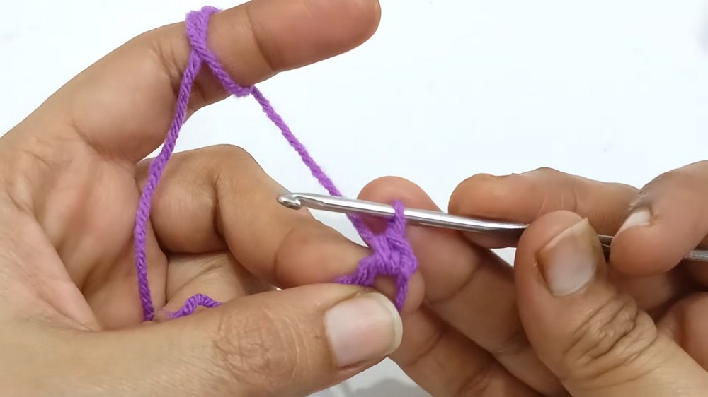 Crochet Mini Aeroplane Keychain Pattern 1