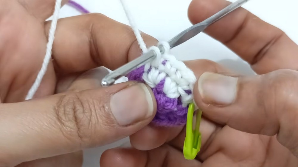 Crochet Mini Aeroplane Keychain Pattern 2