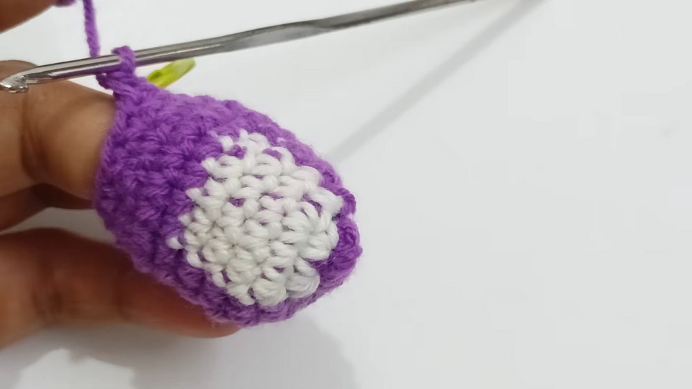 Crochet Mini Aeroplane Keychain Pattern 3
