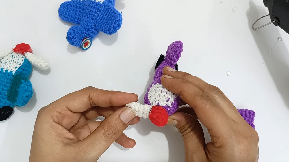 Crochet Mini Aeroplane Keychain Pattern 6