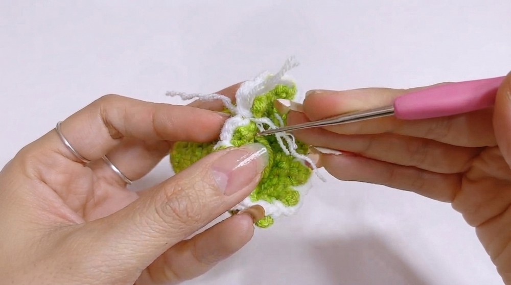 Crochet Mini Christmas Tree Pattern 4