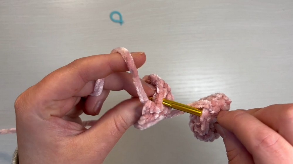 Crochet Mini Heart Plushie Pattern 3