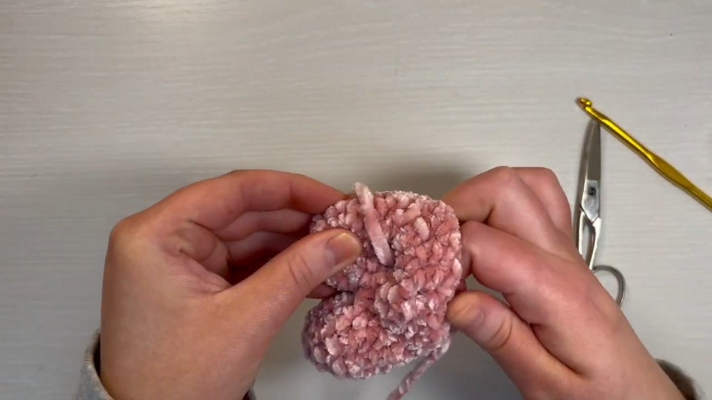 Crochet Mini Heart Plushie Pattern 4