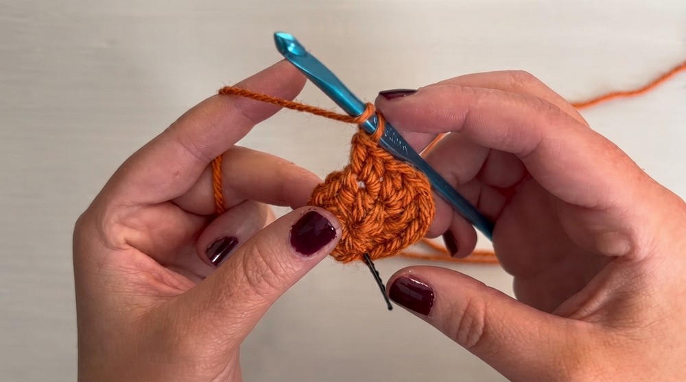 Crochet Mini Pumpkin Applique Pattern 2